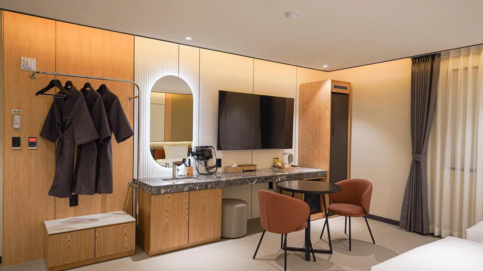 Urban Groove Hotel Seomyeon Busan 0*,